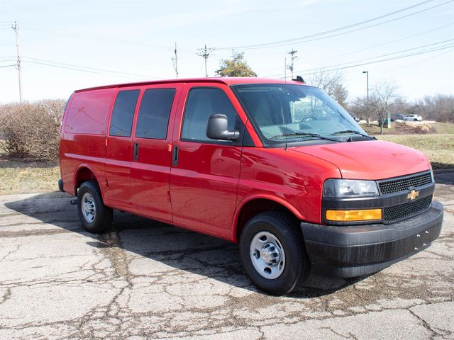New 2025 Chevrolet Express 2500 Empty Cargo Van - photo 4