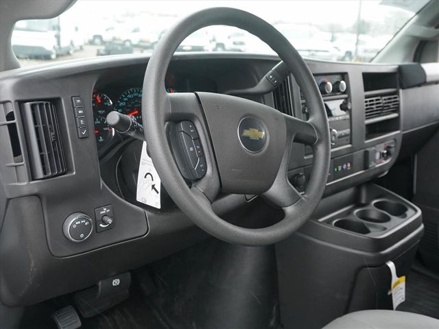 New 2025 Chevrolet Express 2500 Empty Cargo Van - photo 4
