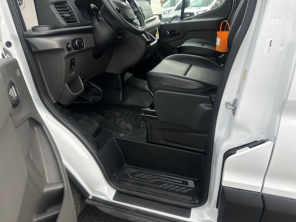 New 2026 Ford Transit 250 Medium Roof Empty Cargo Van - photo 33
