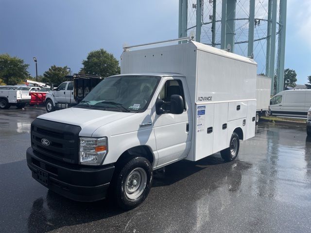New 2026 Ford E-350 - photo 1