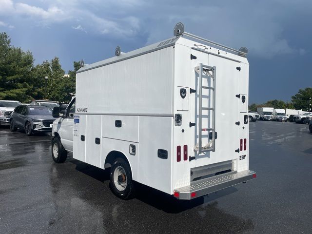 New 2026 Ford E-350 Cutaway - photo 7