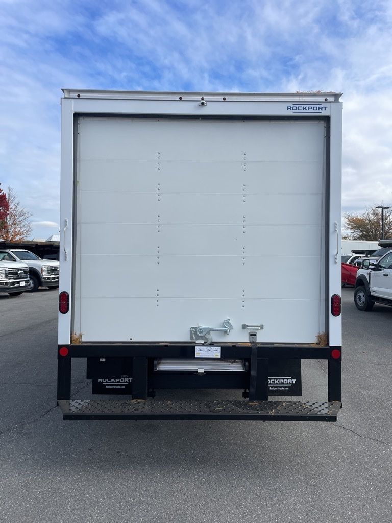 New 1996 Ford E-450 Cutaway - photo 4