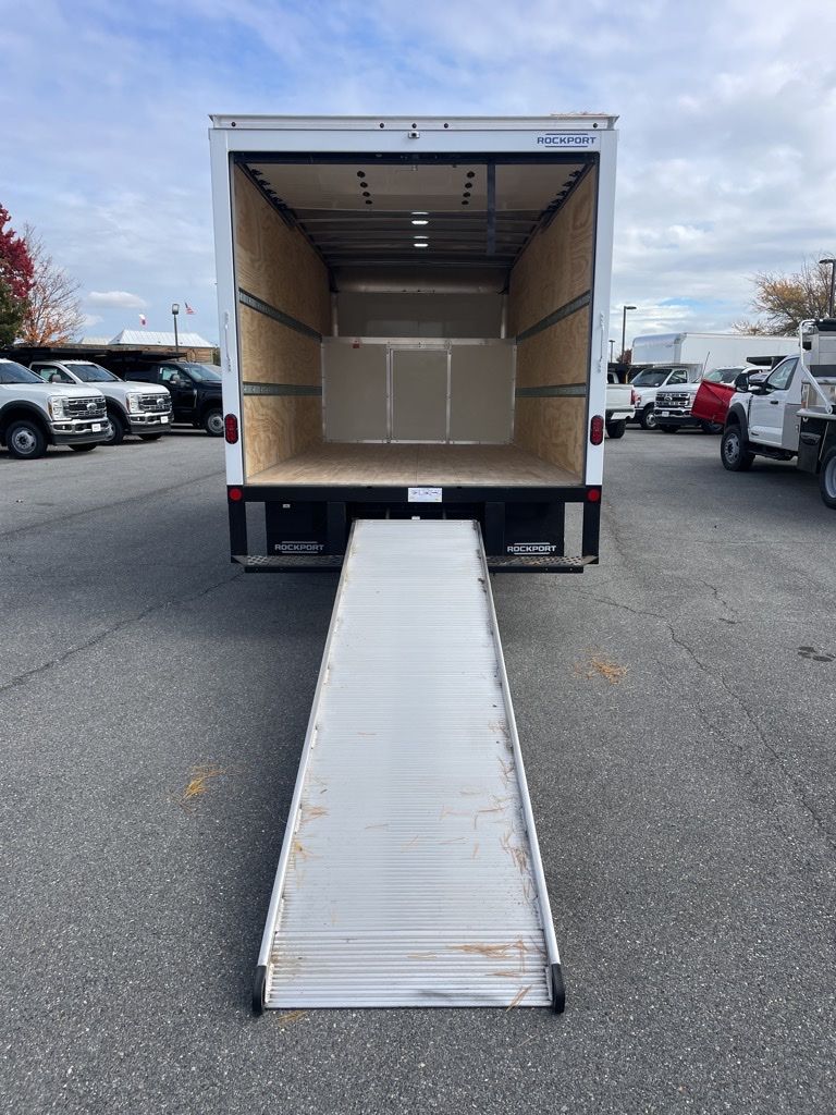 New 1996 Ford E-450 Cutaway - photo 5