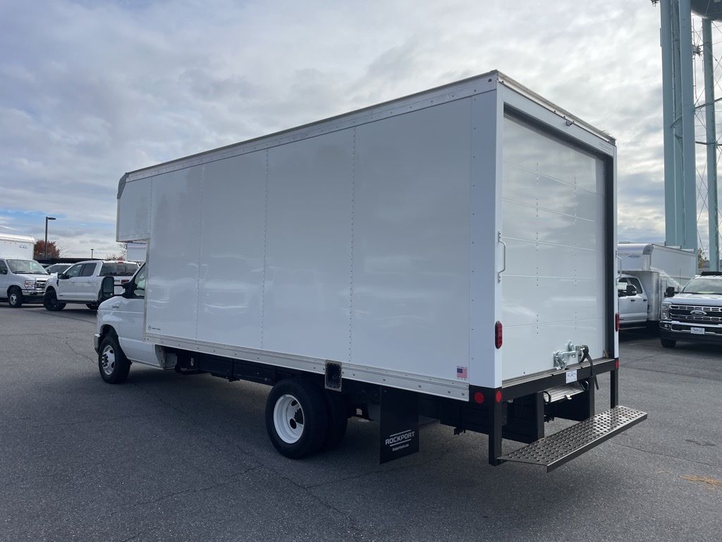 New 1996 Ford E-450 Cutaway - photo 8