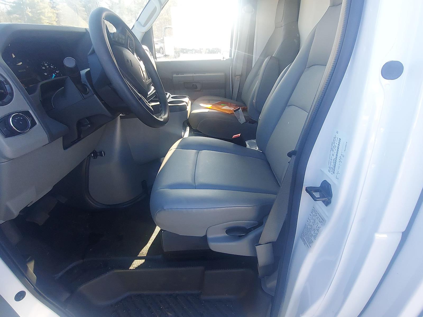 New 2026 Ford E-350 Cutaway - photo 5