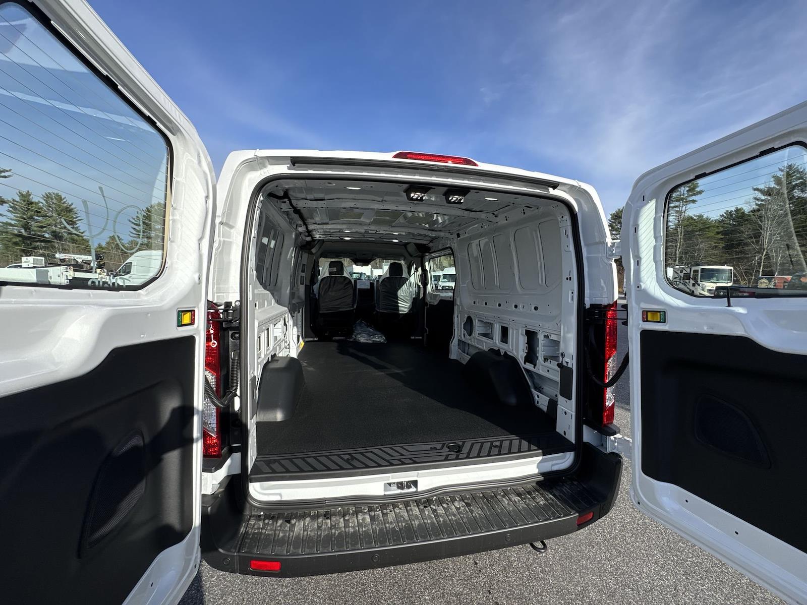 New 2026 Ford Transit 250 Low Roof Empty Cargo Van - photo 3