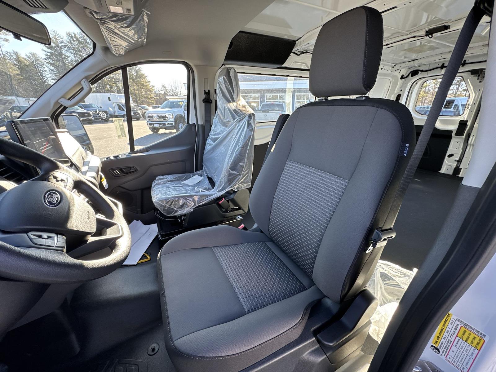 New 2026 Ford Transit 250 Low Roof Empty Cargo Van - photo 7