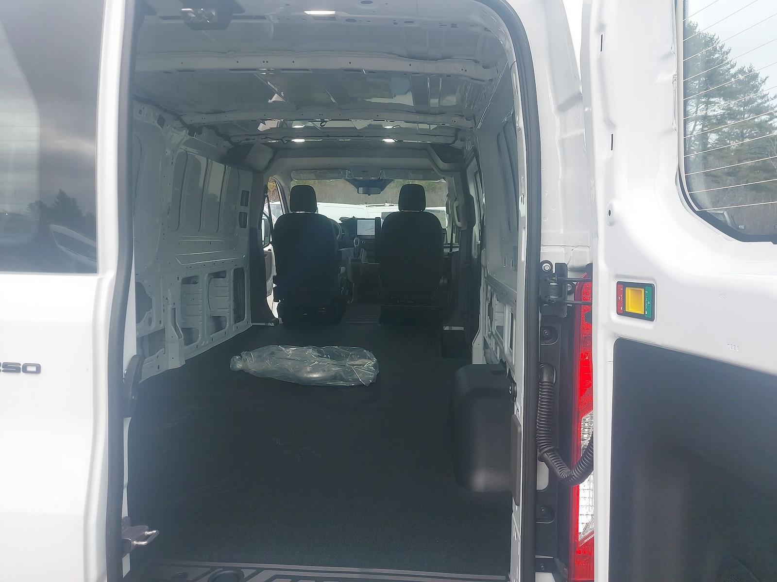 New 2026 Ford Transit 250 Low Roof Empty Cargo Van - photo 3