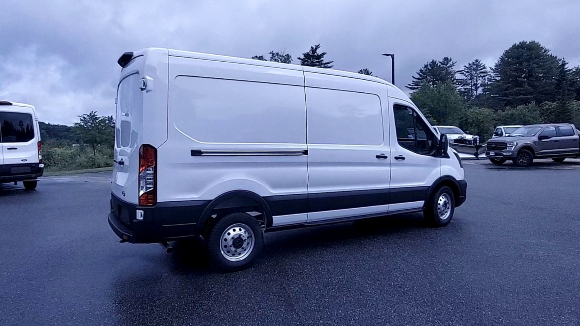 New 2026 Ford Transit 250 Medium Roof Empty Cargo Van - photo 20