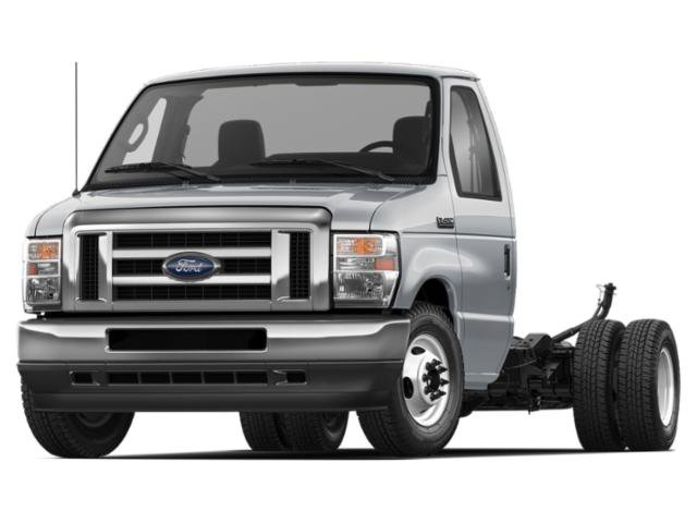 Used 2024 Ford E-450 - photo 1