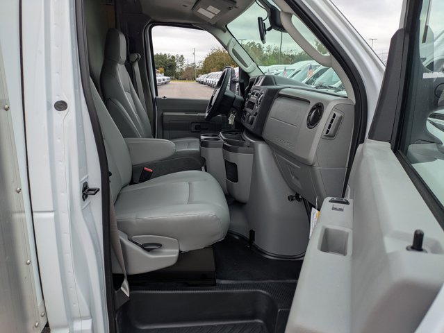 New 2026 Ford E-350 Cutaway - photo 29
