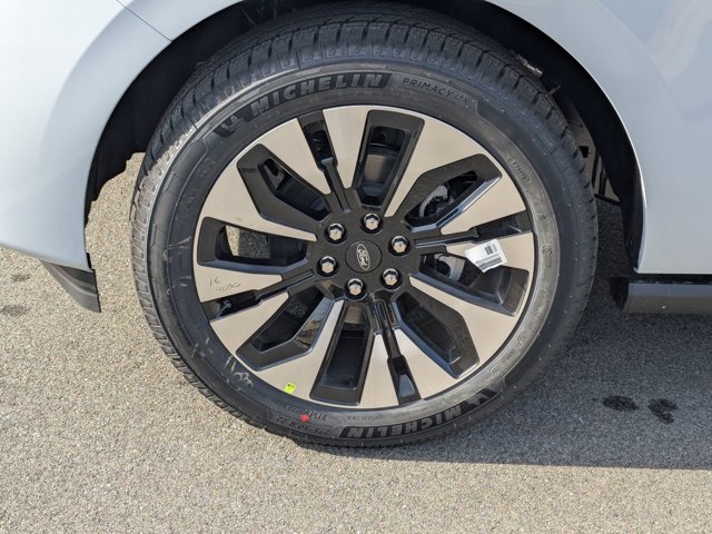 New 2026 Ford Expedition Platinum - photo 9