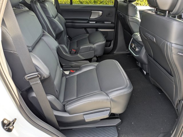 New 2026 Ford Expedition Platinum - photo 35