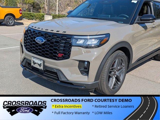 New 2026 Ford Explorer ST - photo 10
