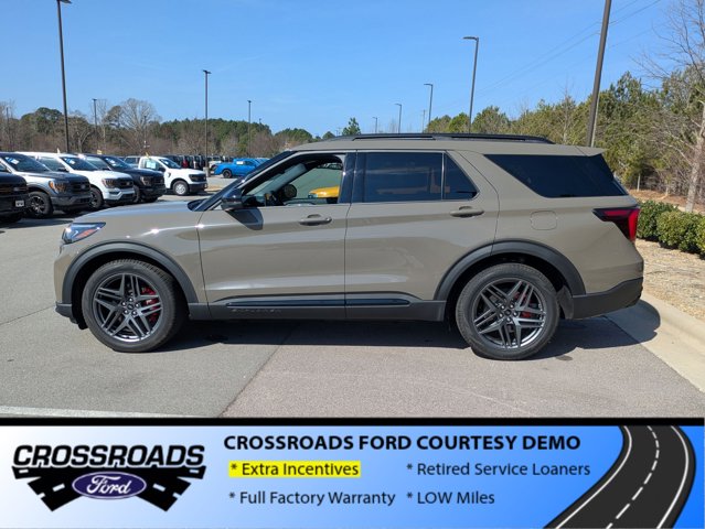 New 2026 Ford Explorer ST - photo 7