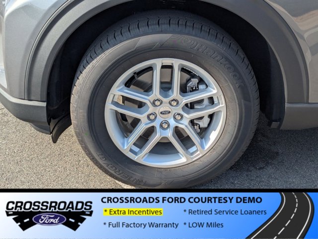 New 2026 Ford Explorer ACTIV - photo 8