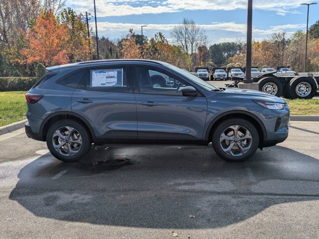New 2026 Ford Escape ST-Line - photo 3