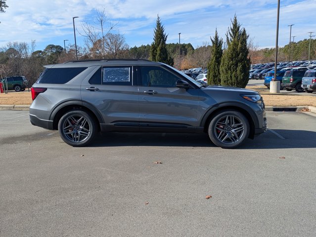 New 2026 Ford Explorer - photo 1