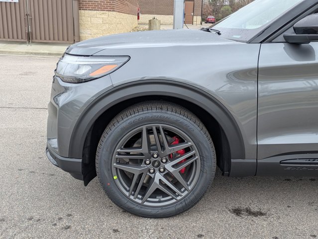 New 2026 Ford Explorer ST - photo 9