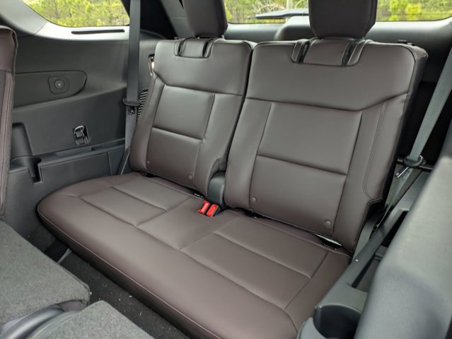 New 2026 Ford Explorer Platinum - photo 26