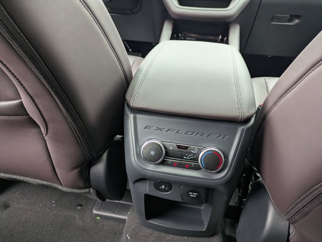 New 2026 Ford Explorer Platinum - photo 29