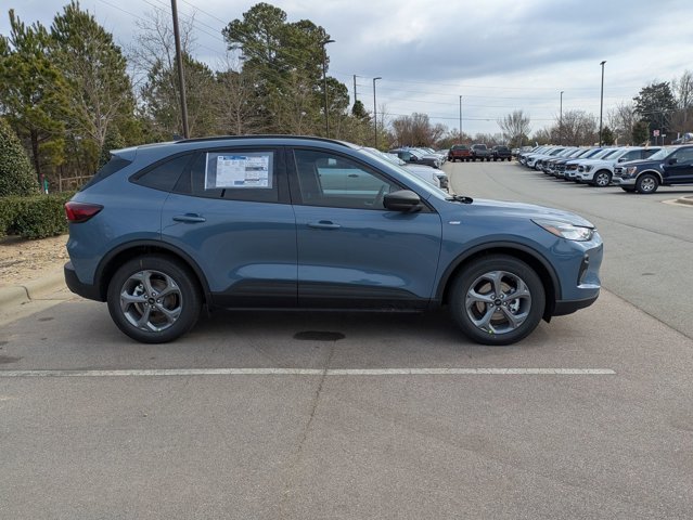 New 2026 Ford Escape ST-Line - photo 3