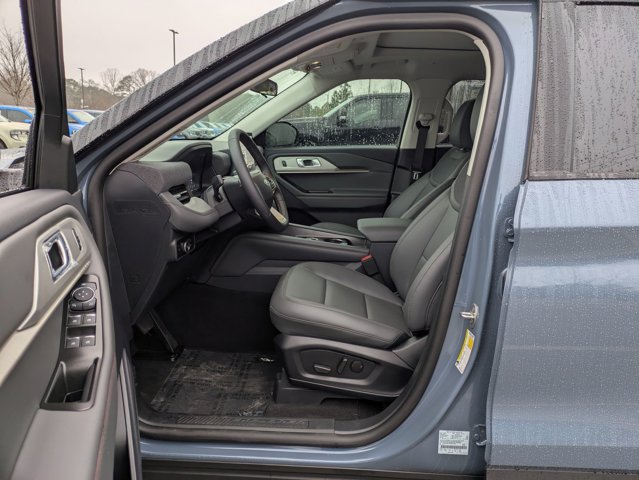 New 2026 Ford Explorer ACTIV - photo 10