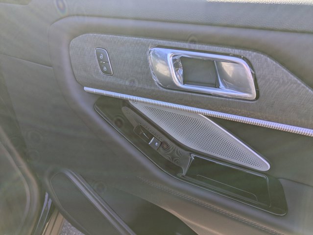 New 2026 Ford Explorer Platinum - photo 32
