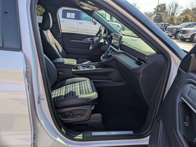 New 2026 Ford Explorer ST-Line - photo 36