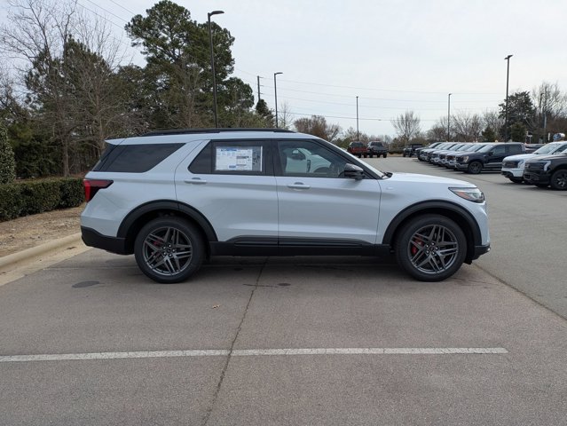 New 2026 Ford Explorer ST-Line - photo 3