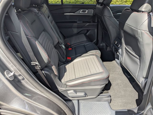 New 2026 Ford Explorer ST-Line - photo 34