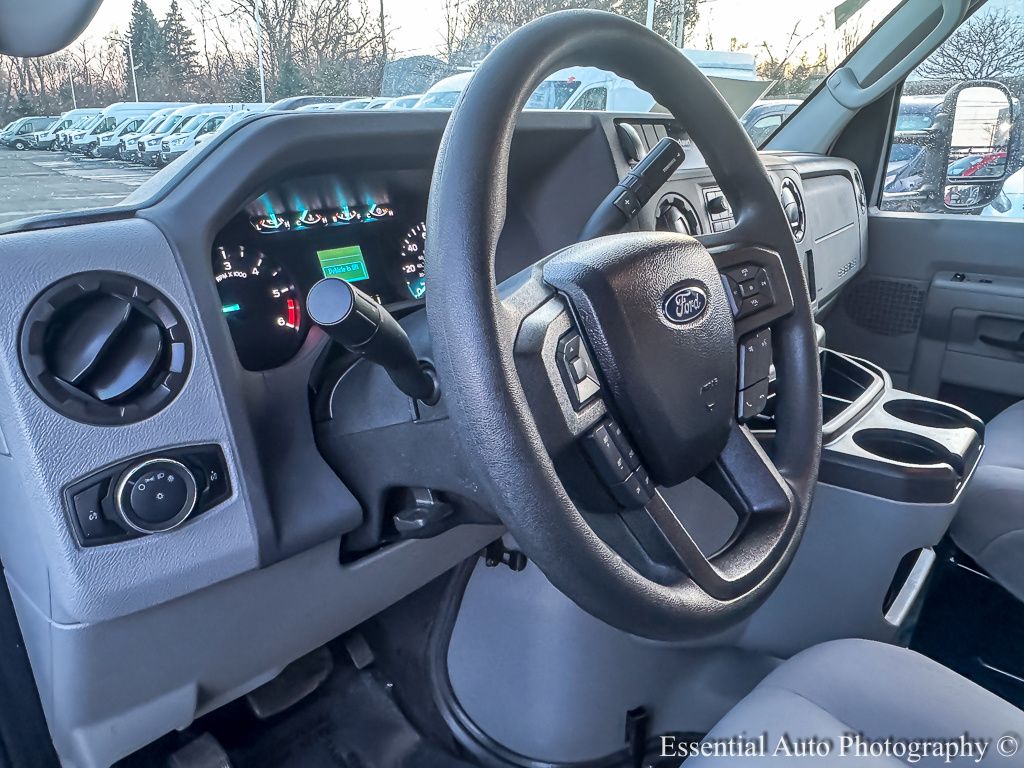 Used 2025 Ford E-350 Cutaway - photo 8
