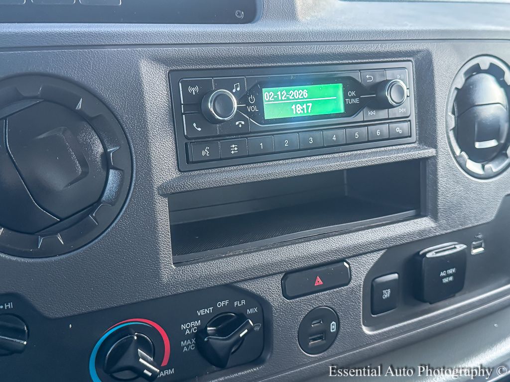Used 2025 Ford E-350 Cutaway - photo 10
