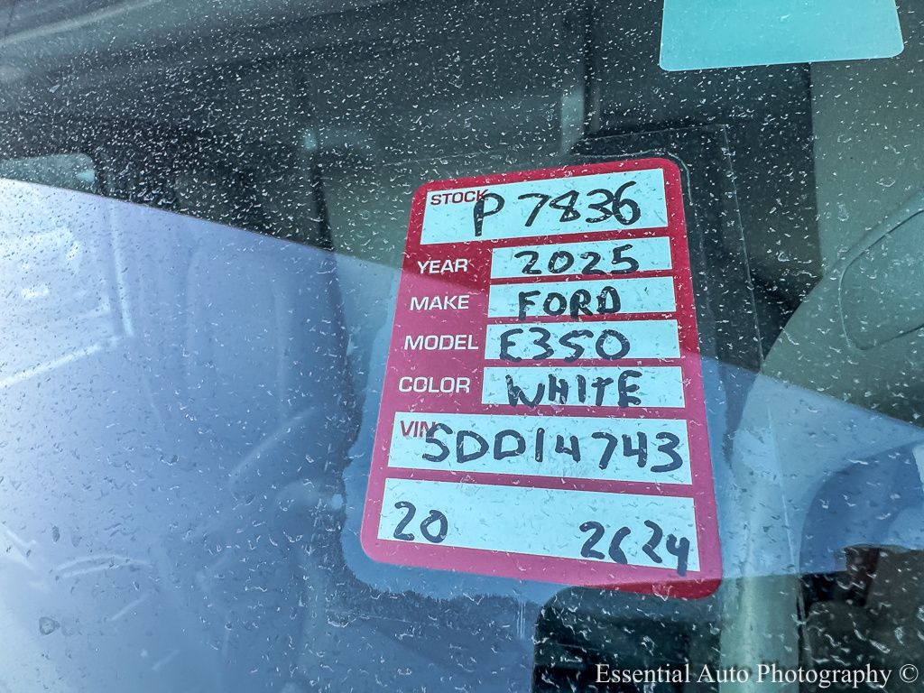 Used 2025 Ford E-350 Cutaway - photo 19