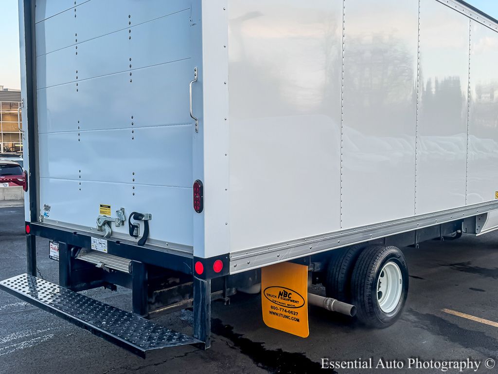 Used 2025 Ford E-350 Cutaway - photo 5