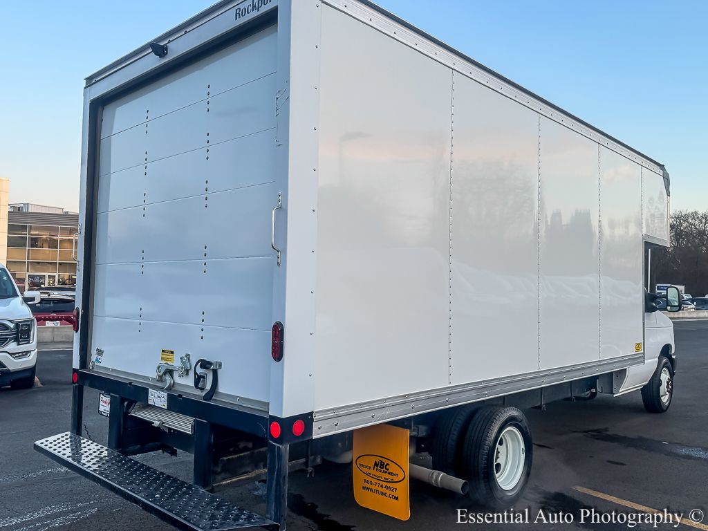 Used 2025 Ford E-350 Cutaway - photo 6