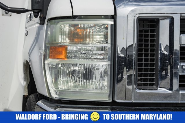 Used 2015 Ford E-350 Cutaway - photo 11