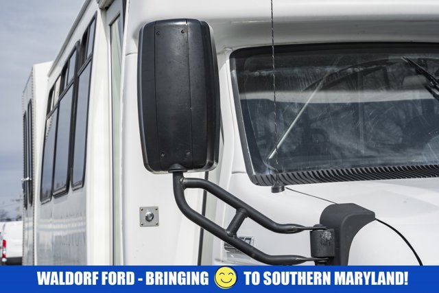 Used 2015 Ford E-350 Cutaway - photo 13