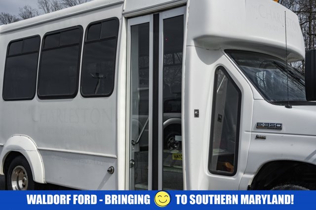 Used 2015 Ford E-350 Cutaway - photo 15