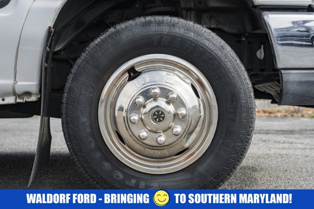 Used 2015 Ford E-350 Cutaway - photo 17