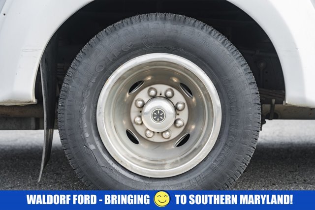 Used 2015 Ford E-350 Cutaway - photo 18