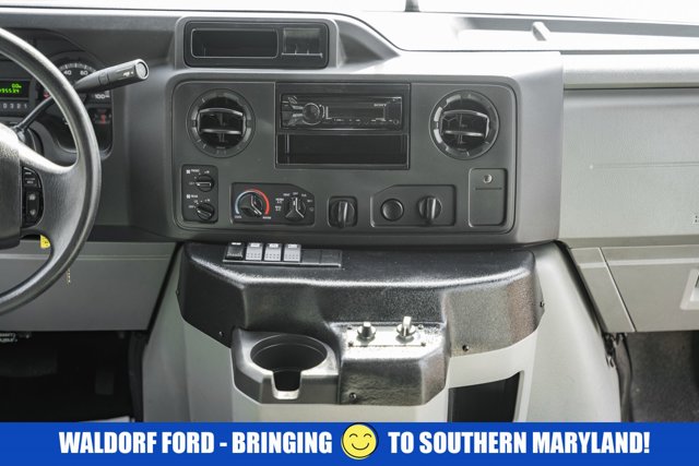 Used 2015 Ford E-350 Cutaway - photo 23