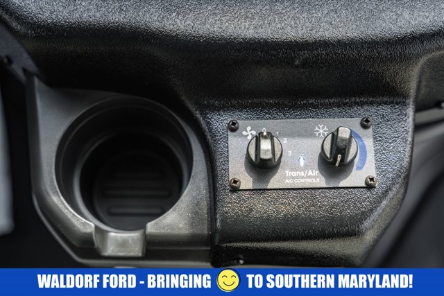 Used 2015 Ford E-350 Cutaway - photo 27