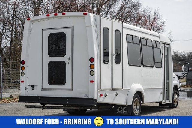 Used 2015 Ford E-350 Cutaway - photo 3