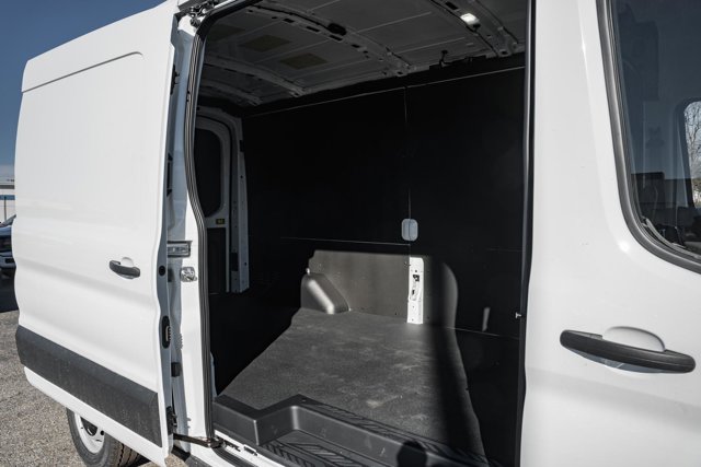 New 2026 Ford Transit 250 Medium Roof Empty Cargo Van - photo 31
