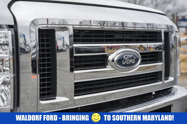Used 2024 Ford E-450 Cutaway - photo 10