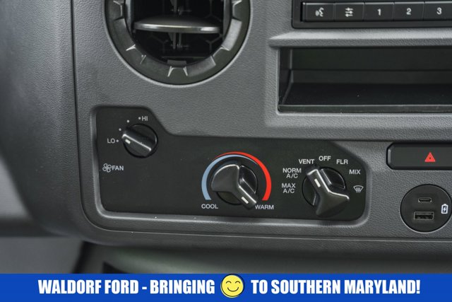 Used 2024 Ford E-450 Cutaway - photo 26