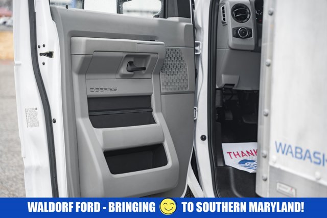 Used 2024 Ford E-450 Cutaway - photo 35