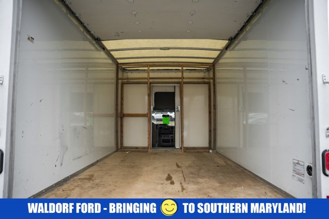 Used 2024 Ford E-450 Cutaway - photo 8
