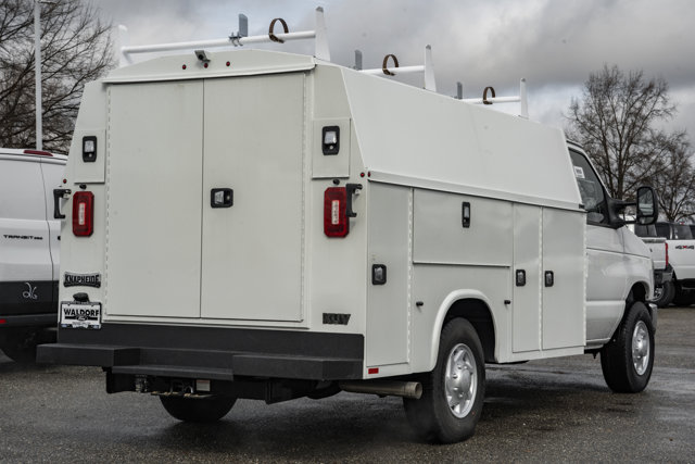 New 2026 Ford E-350 Cutaway - photo 3